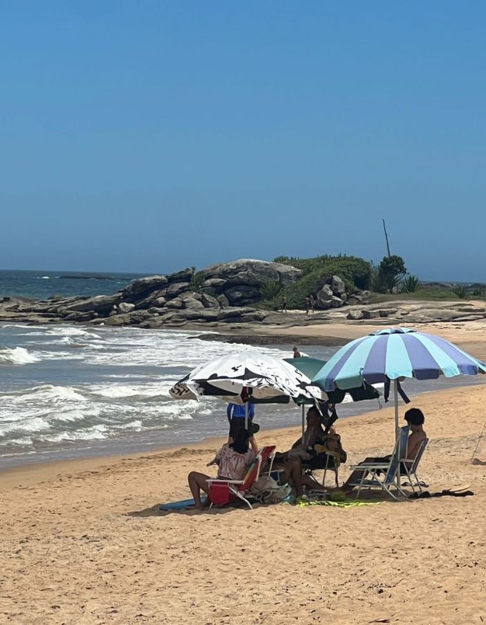 casa-em-rio-das-ostras-perto-da-praia-mar-do-norte
